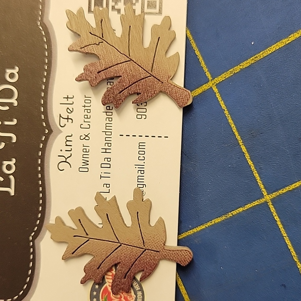 La Ti Da Handmade Leaf Leaves 1